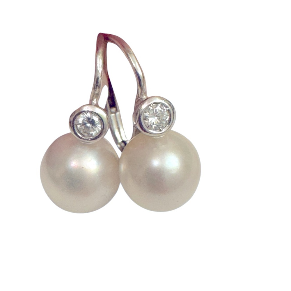 Vintage 18K White Gold Pearl and Diamond Earrings. Mint Condition.